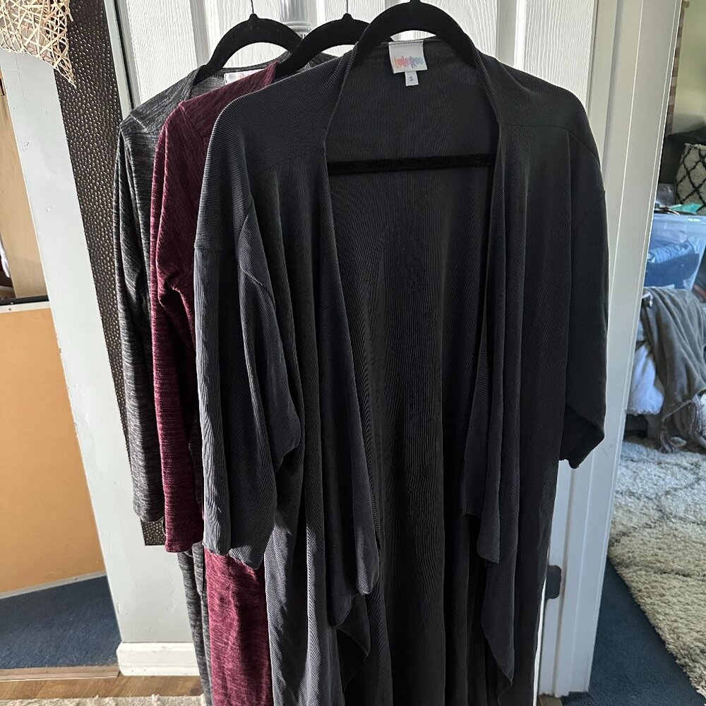 Lularoe Sarah Cardigan Sweaters Shirley Kinomo Small and Medium Gray Maroon